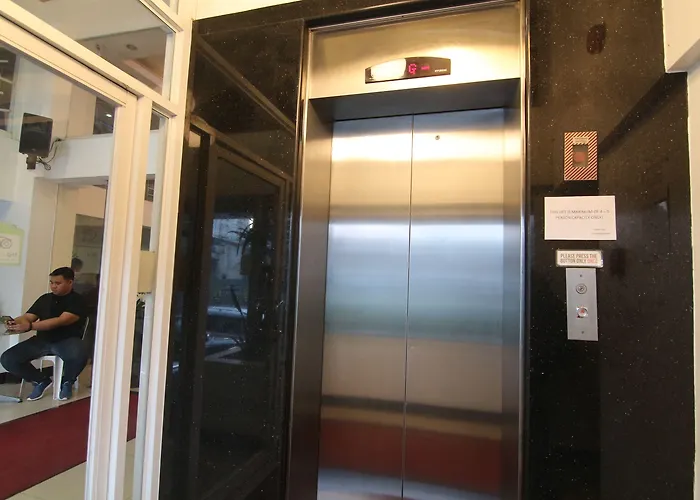Orange Nest Hotel 3*